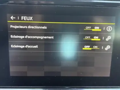 Photo 12 Citroën C3 Aircross PureTech 130 S&S EAT6 Shine