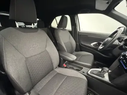 Photo 24 Toyota Yaris Hybride 1.5 HYBRID 116H DESIGN PACK CARGO