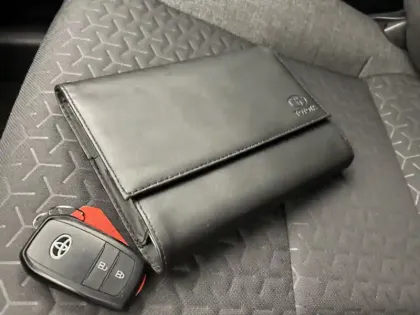 Photo 11 Toyota Yaris Hybride 1.5 HYBRID 116H DESIGN PACK CARGO