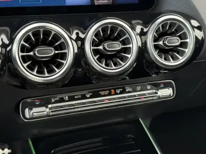 Photo 34 Mercedes GLA 250 e Hybrid EQ AMG Line