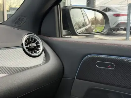 Photo 37 Mercedes GLA 250 e Hybrid EQ AMG Line