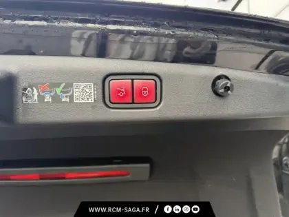 Photo 11 Mercedes Classe E Berline 300 de Hybrid EQ 4MATIC AMG Line