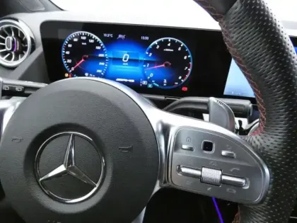 Photo 15 Mercedes GLA AMG 35 4MATIC Line