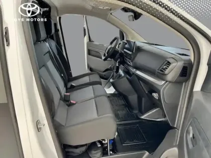 Photo 13 Toyota Proace MEDIUM 1.5L 120 D 4D BVM START CONF LOOK P