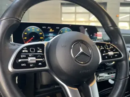 Photo 20 Mercedes Classe A 180 d Progressive Line