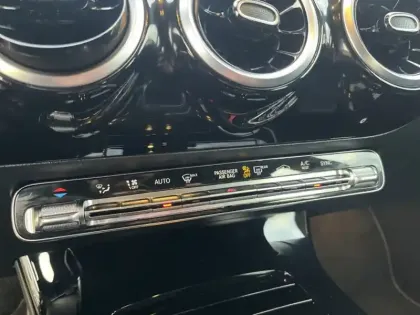 Photo 18 Mercedes Classe A 180 d Progressive Line