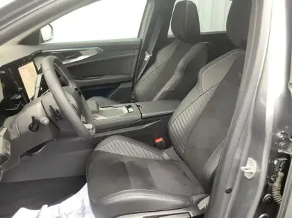 Photo 10 Renault Rafale Nouveau E-Tech full hybrid 200ch esprit Alpine