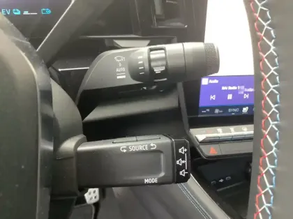 Photo 19 Renault Rafale Nouveau E-Tech full hybrid 200ch esprit Alpine