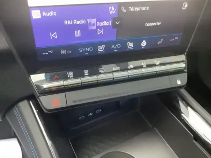 Photo 15 Renault Rafale Nouveau E-Tech full hybrid 200ch esprit Alpine