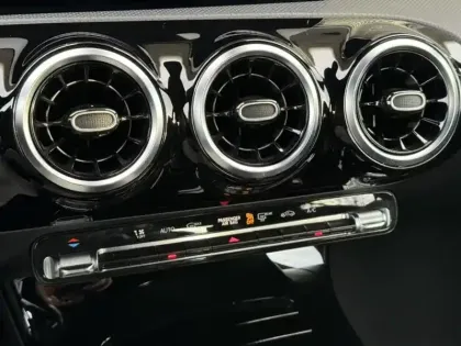 Photo 26 Mercedes Classe A 180 d Progressive Line