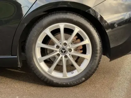 Photo 11 Mercedes Classe A 180 d Progressive Line