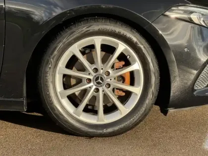 Photo 10 Mercedes Classe A 180 d Progressive Line