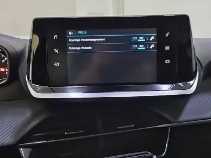 Photo 22 Peugeot 208  PureTech 75 S&S BVM5