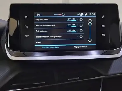 Photo 51 Peugeot 208  PureTech 75 S&S BVM5