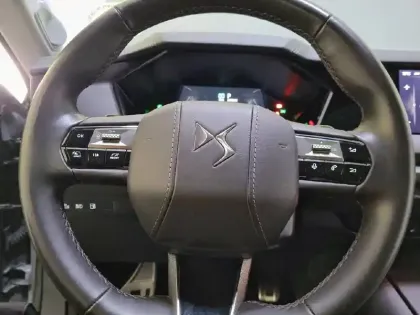 Photo 9 DS DS 4  Hybride E-Tense 225 EAT8