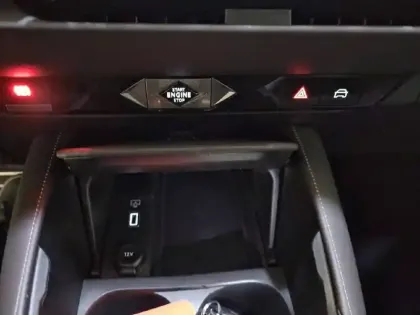 Photo 25 DS DS 4  Hybride E-Tense 225 EAT8