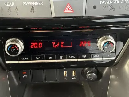 Photo 9 Mitsubishi Eclipse Cross  2.4 MIVEC PHEV Twin Motor 4WD