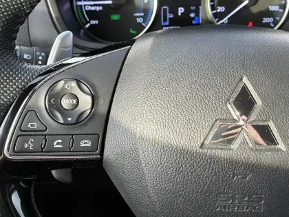 Photo 25 Mitsubishi Eclipse Cross  2.4 MIVEC PHEV Twin Motor 4WD