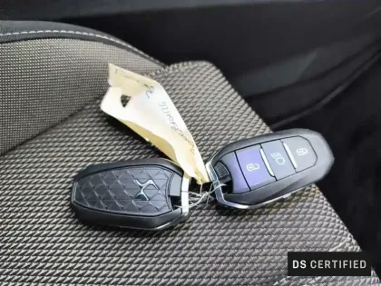 Photo 27 DS Ds 7 DS7 Crossback Hybride E-Tense 225 EAT8