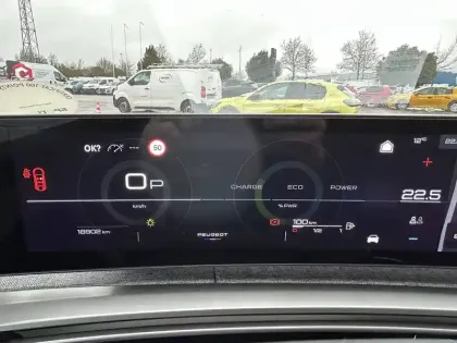 Photo 11 Peugeot 3008  Hybrid 136 e-DCS6