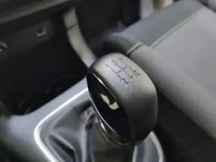 Photo 13 Citroën C3  PureTech 83 S&S BVM5