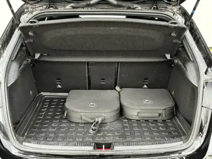 Photo 12 Mercedes Classe A  250 e 8G-DCT