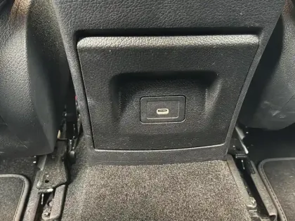 Photo 13 Mercedes Classe A  250 e 8G-DCT