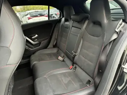 Photo 11 Mercedes Classe A  250 e 8G-DCT