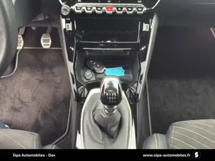 Photo 20 Peugeot 208  PureTech 100 S&S BVM6