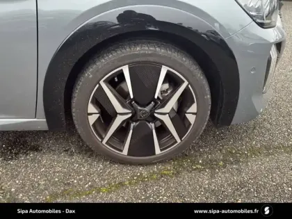 Photo 13 Peugeot 208  PureTech 100 S&S BVM6