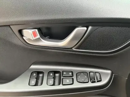 Photo 34 Hyundai Kona  Hybrid 141