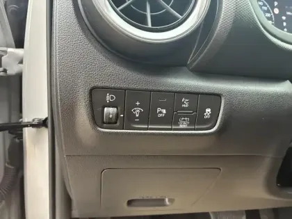 Photo 33 Hyundai Kona  Hybrid 141