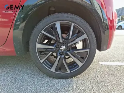 Photo 10 Peugeot 208  PureTech 130 S&S EAT8