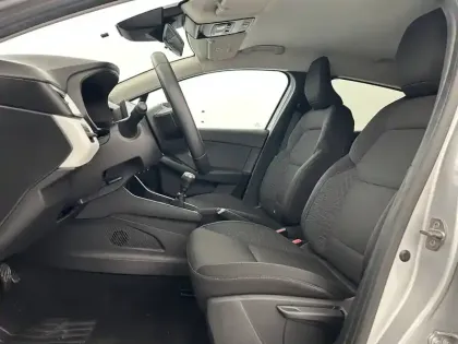 Photo 17 Renault Clio  Blue dCi 100