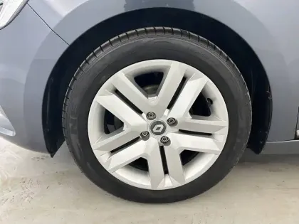 Photo 27 Renault Clio  TCe 90 - 21N