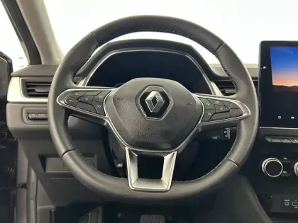 Photo 14 Renault Captur  E-Tech full hybrid 145