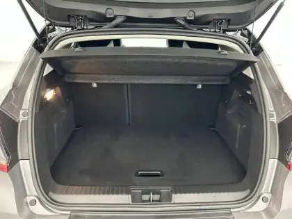 Photo 17 Renault Captur  E-Tech full hybrid 145