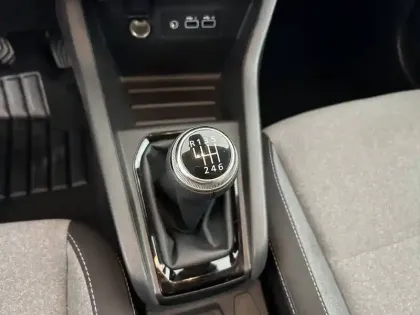 Photo 30 Renault Clio Gén. V (BJA) Ph2 Evolution 5