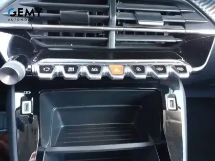 Photo 17 Peugeot 208  Electrique 50 kWh 136ch