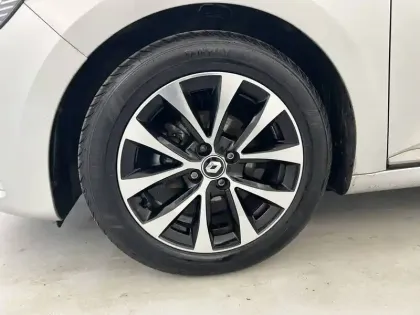 Photo 18 Renault Clio  TCe 90