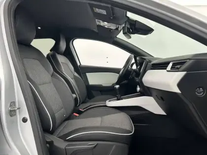 Photo 13 Renault Clio  TCe 90