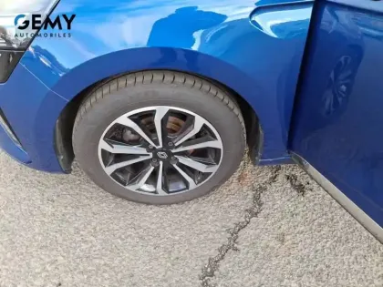 Photo 11 Renault Clio  TCe 90