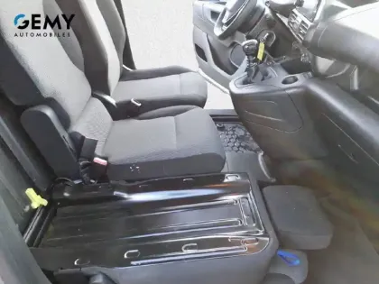 Photo 9 Peugeot Partner  FOURGON STANDARD 650 KG BLUEHDI 100 S&S BVM6