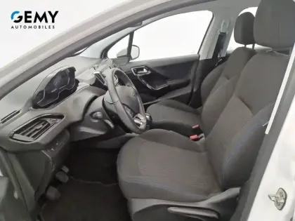 Photo 8 Peugeot 208  PureTech 82ch S&S BVM5