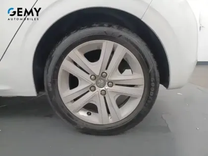 Photo 10 Peugeot 208  PureTech 82ch S&S BVM5