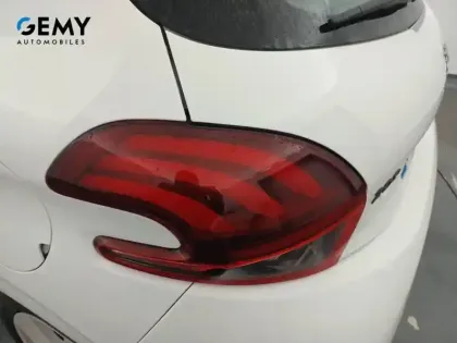 Photo 16 Peugeot 208  PureTech 82ch S&S BVM5