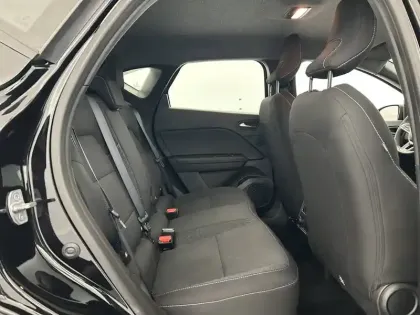 Photo 15 Renault Captur  E-Tech full hybrid 145 ch