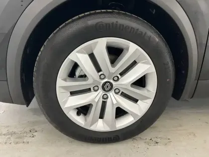 Photo 18 Renault Captur  E-Tech full hybrid 145 ch