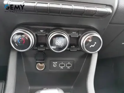 Photo 21 Renault Clio  E-Tech 140