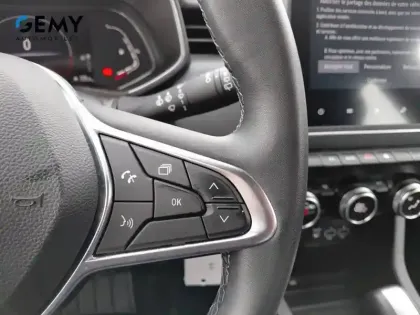 Photo 16 Renault Clio  E-Tech 140